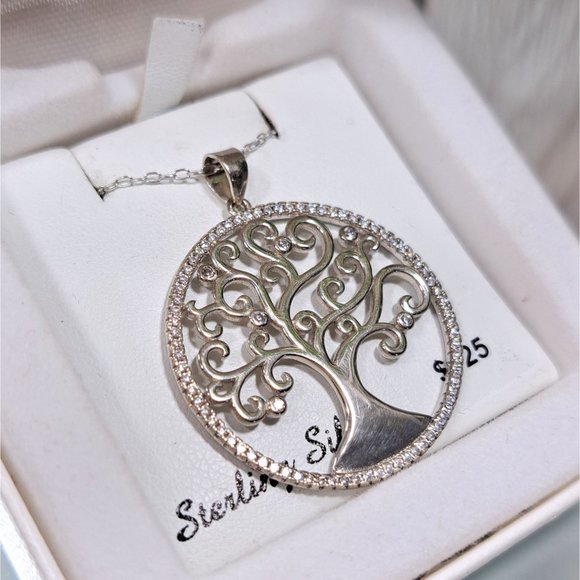 Tree of Life & CZ Sterling Silver Pendant & 18" Chain - Picture 7 of 8